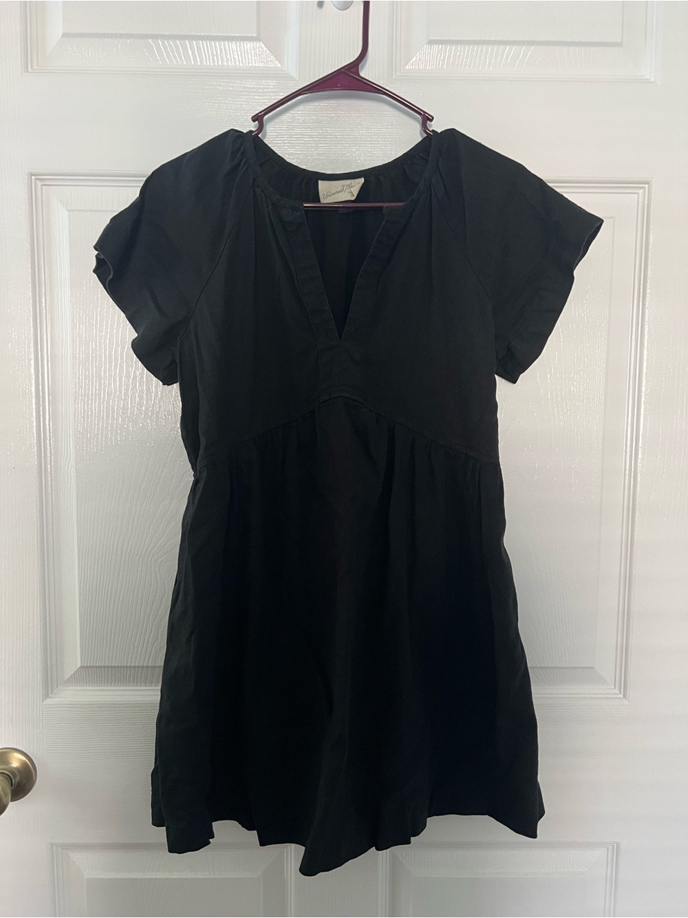 Universal Thread Black Short Sleeve V-Neck Babydoll Dress